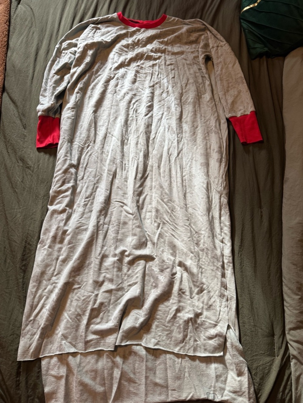 STATE Light Gray Top with Red Trim